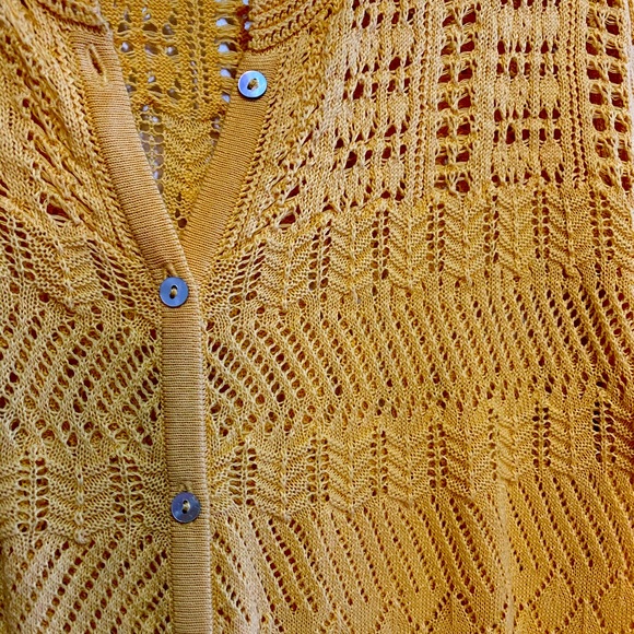 Sweater - Picture 3 of 4